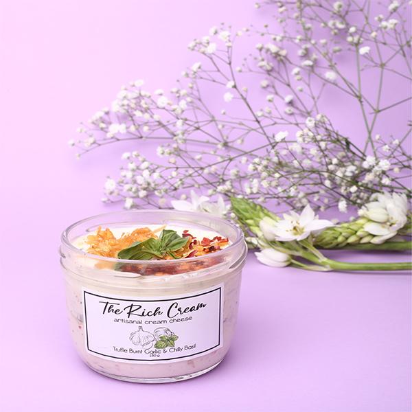 Truffle Burnt Garlic & Chilly Basil (with hamper)